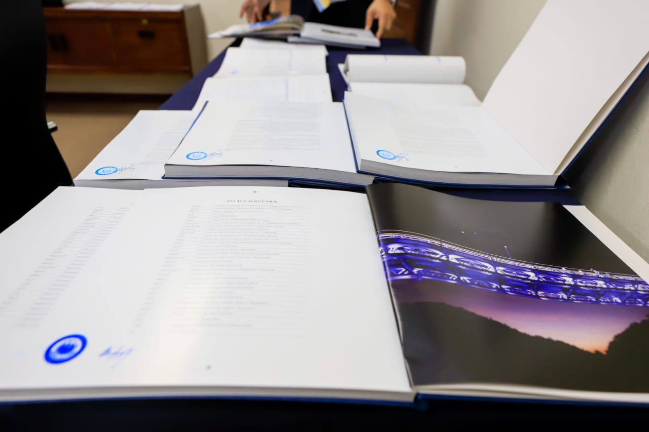 Gobierno entregará hoy al Legislativo 13 tomos que contienen el trabajo realizado en el primer año de gestión gobierno-entregara-hoy-al-legislativo-13-tomos-que-contienen-el-trabajo-realizado-en-el-primer-ano-de-gestion